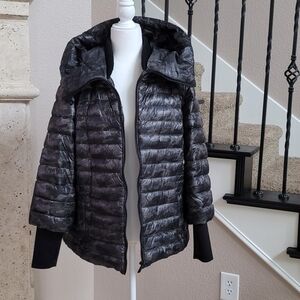 Calvin Klein Performance Down Puffer Jacket with Hood. Size Large.